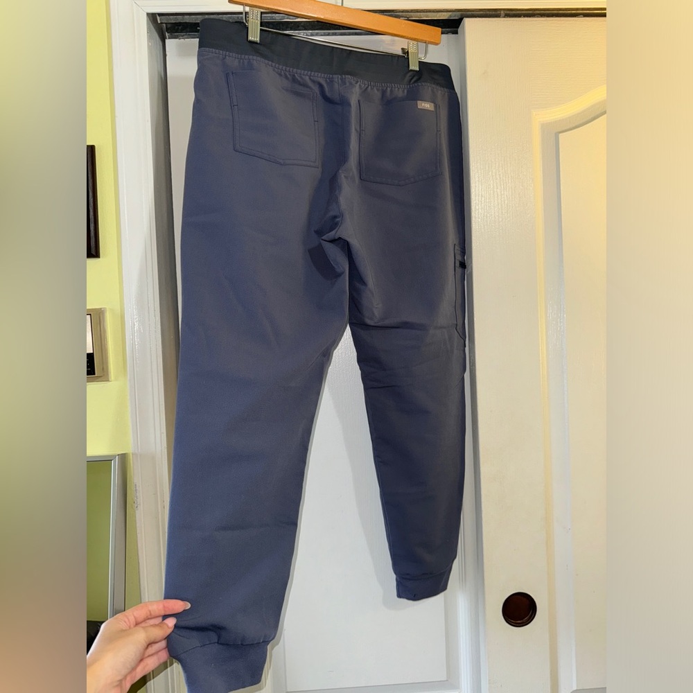 Space Navy Zamora Petite Jogger Scrub Pants - Picture 3 of 4